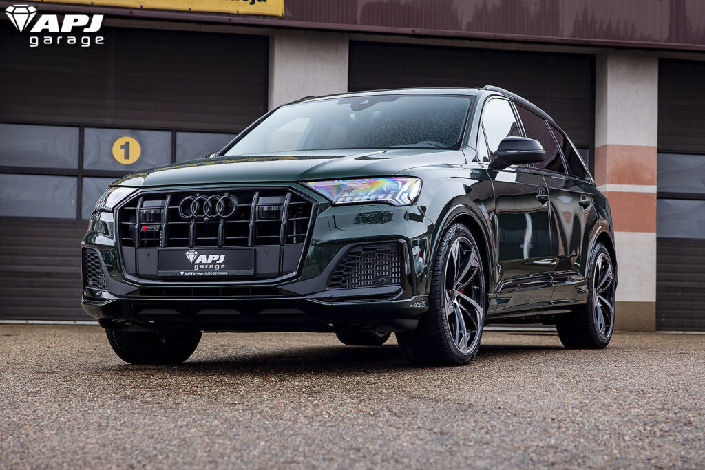 Galeria 32 audi q8