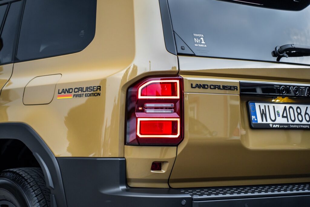 Toyota Land Cruiser pełne oklejenie folią ppf