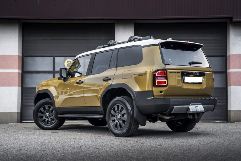 Toyota Land Cruiser pełne oklejenie folią ppf