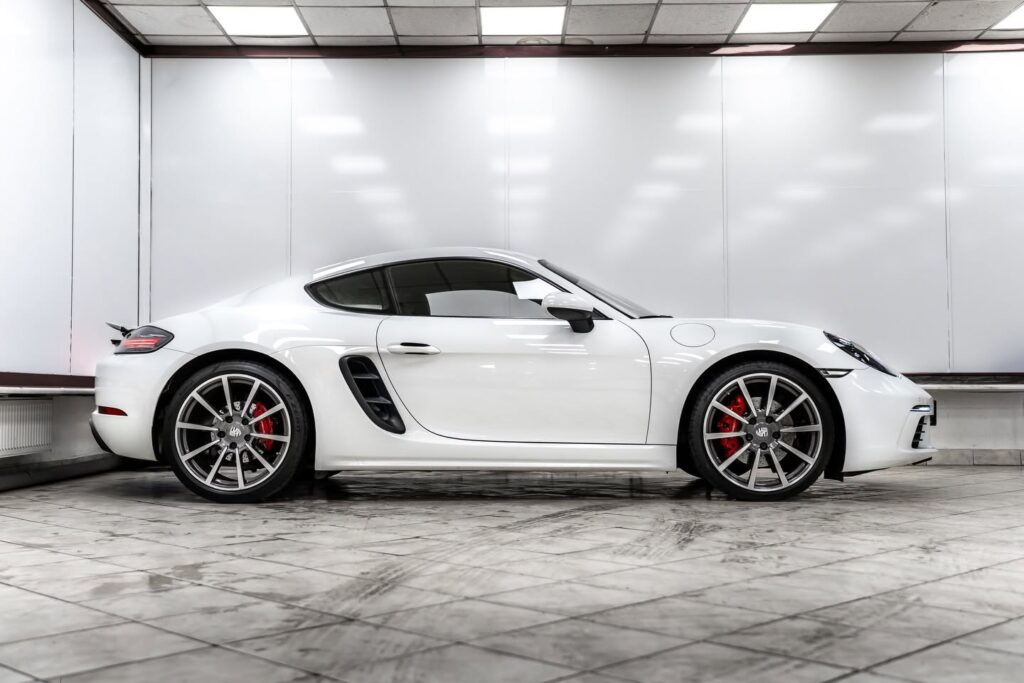 Porsche 718 Cayman oklejenie samochodu folią PPF