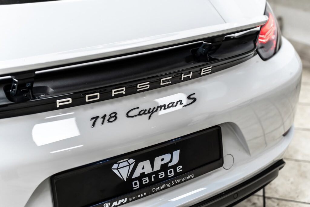 Porsche 718 Cayman oklejenie samochodu folią PPF